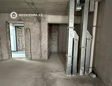 2-комнатная квартира, этаж 4 из 9, 40 м²