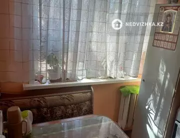 1-комнатная квартира, этаж 3 из 5, 33 м²