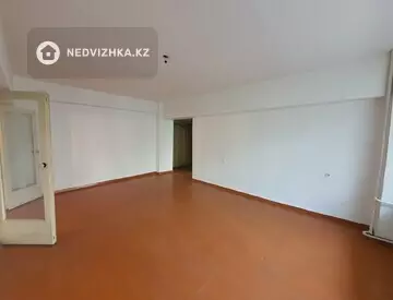 2-комнатная квартира, этаж 2 из 8, 72 м²