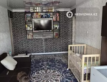 3-комнатная квартира, этаж 4 из 5, 56 м²