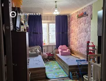 3-комнатная квартира, этаж 4 из 5, 56 м²