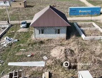 3-комнатный дом, 6 соток, 64 м²