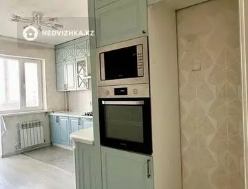 3-комнатная квартира, этаж 9 из 10, 89 м²