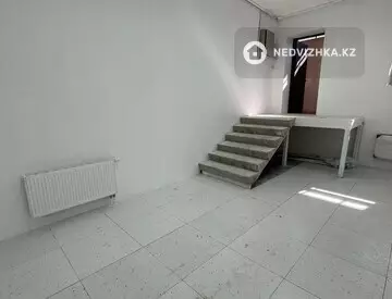 Помещение, этаж 1 из 12, 69 м²