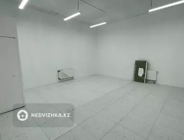 Помещение, этаж 1 из 12, 69 м²