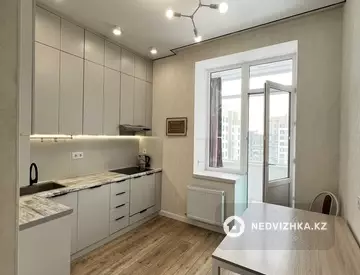 1-комнатная квартира, этаж 10 из 10, 38 м²