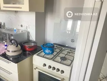 2-комнатная квартира, этаж 10 из 10, 41 м²