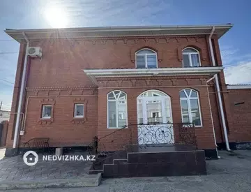 9-комнатный дом, 9 соток, 450 м²