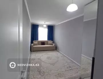 2-комнатная квартира, этаж 3 из 5, 45 м², На длительный срок
