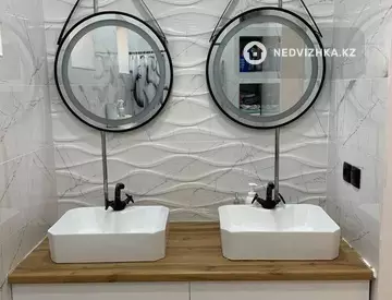 8-комнатный дом, 4 соток, 300 м², На длительный срок