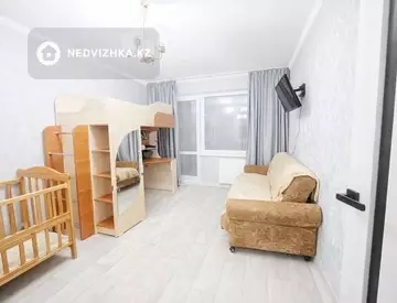 2-комнатная квартира, этаж 4 из 5, 48 м²