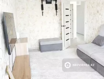 2-комнатная квартира, этаж 4 из 5, 48 м²