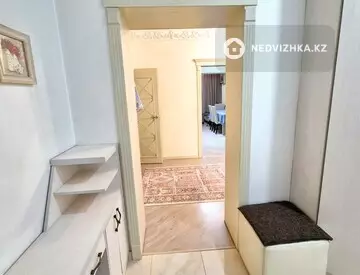 4-комнатная квартира, этаж 9 из 13, 180 м²