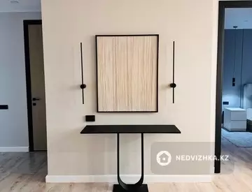 3-комнатная квартира, этаж 9 из 9, 98 м², На длительный срок