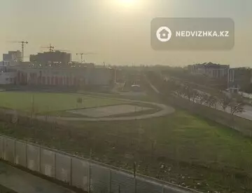 2-комнатная квартира, этаж 4 из 6, 56 м², На длительный срок