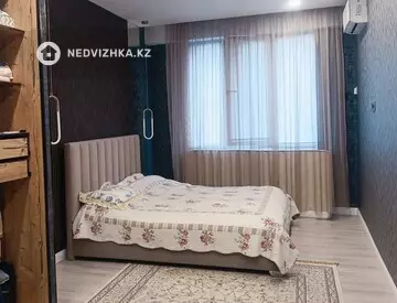 3-комнатная квартира, этаж 1 из 18, 100 м²