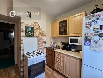 2-комнатная квартира, этаж 3 из 5, 43 м²