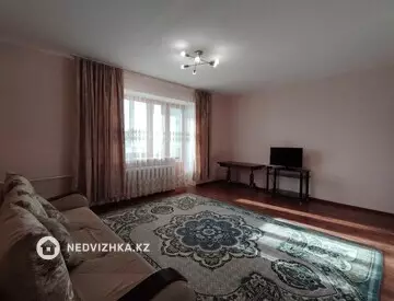 2-комнатная квартира, этаж 7 из 9, 70 м², На длительный срок