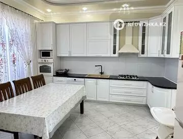 6-комнатный дом, 4.5 соток, 255 м²