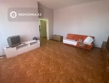2-комнатная квартира, этаж 9 из 10, 65 м²