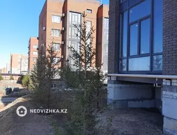 2-комнатная квартира, этаж 4 из 5, 80 м²