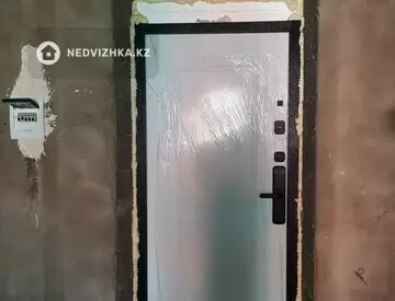 2-комнатная квартира, этаж 4 из 5, 80 м²