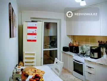 3-комнатная квартира, этаж 3 из 5, 63 м²
