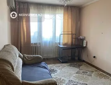 3-комнатная квартира, этаж 4 из 4, 58 м², На длительный срок