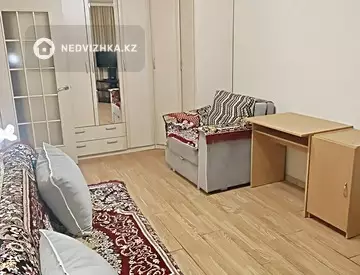 1-комнатная квартира, этаж 5 из 5, 32 м²