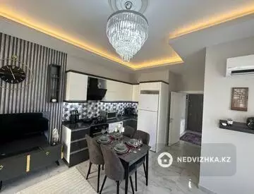 2-комнатная квартира, этаж 3 из 5, 55 м²
