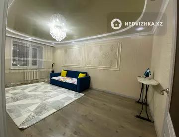 3-комнатная квартира, этаж 8 из 10, 66 м²
