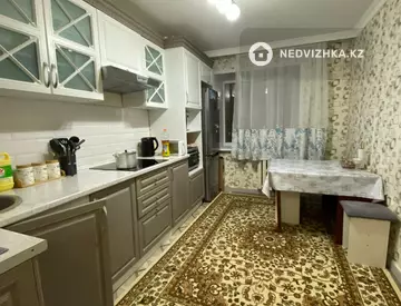 3-комнатная квартира, этаж 8 из 10, 66 м²