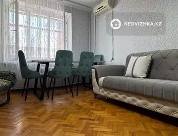 3-комнатная квартира, этаж 2 из 5, 80 м²