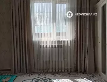 6-комнатный дом, 3 соток, 150 м²