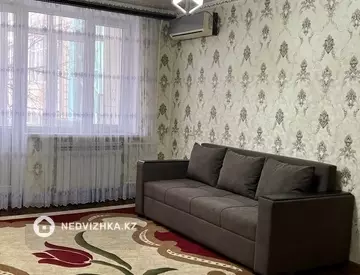 2-комнатная квартира, этаж 4 из 5, 49 м², На длительный срок
