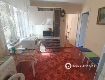 3-комнатная часть дома, 3 соток, 64 м²