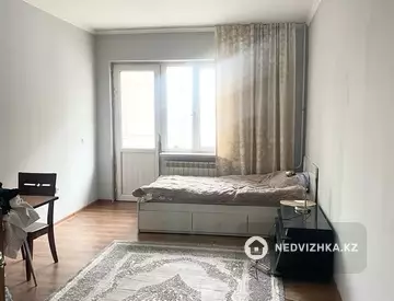 3-комнатная квартира, этаж 1 из 9, 90 м²