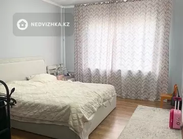 3-комнатная квартира, этаж 1 из 9, 90 м²