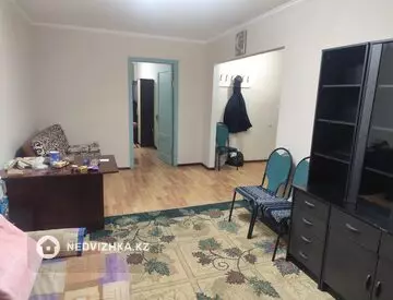 2-комнатная квартира, этаж 1 из 5, 45 м², На длительный срок