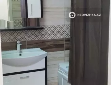 2-комнатная квартира, этаж 3 из 9, 65 м², На длительный срок