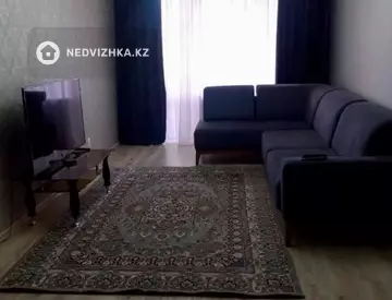 2-комнатная квартира, этаж 3 из 9, 65 м², На длительный срок