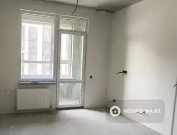 1-комнатная квартира, этаж 3 из 6, 42 м²