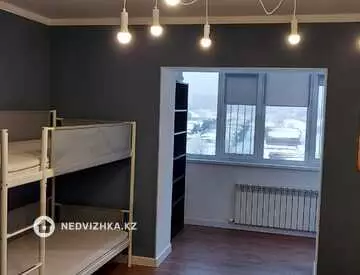 3-комнатная квартира, этаж 4 из 5, 107 м²