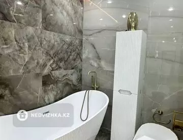 3-комнатная квартира, этаж 5 из 5, 96 м²