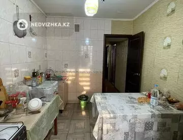 4-комнатная квартира, этаж 1 из 5, 72 м²