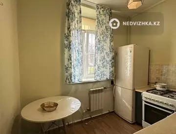 2-комнатная квартира, этаж 1 из 2, 48 м², На длительный срок