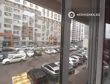 Офисное помещение, этаж 1 из 12, В жилом доме, 55 м²