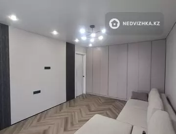 1-комнатная квартира, этаж 2 из 12, 44 м²
