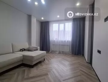 1-комнатная квартира, этаж 2 из 12, 44 м²