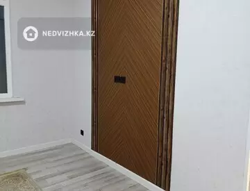 2-комнатная квартира, этаж 5 из 5, 50 м², На длительный срок
